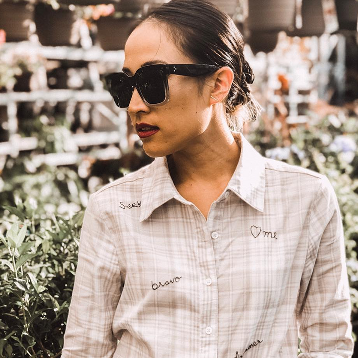 Bold Oversize Square Horned Rim Flat Lens Sunglasses