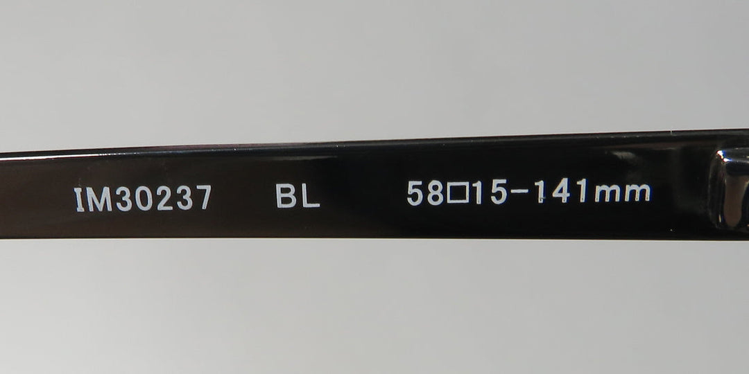 Isaac Mizrahi 30237 Sunglasses