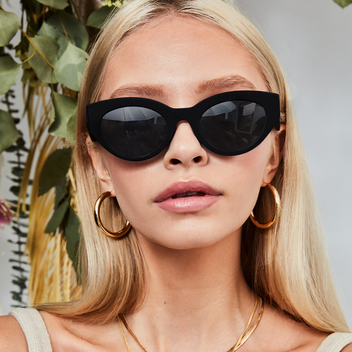 Sustainable Elizabeth - Black