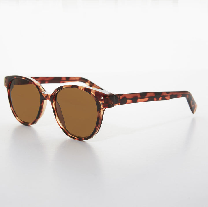 Round Horn Rim Cat Eye Women&