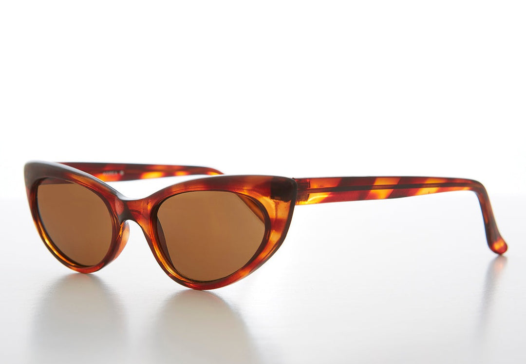90s Pointed Tip Vintage Cat Eye Sunglasses - McKay