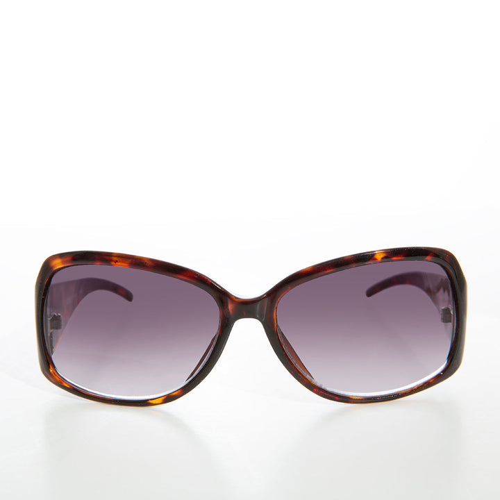 Oversized Wide Frame Women&